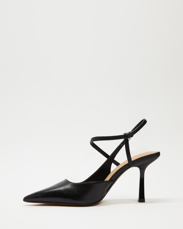 Brunette Heels Fashion Aldo Black