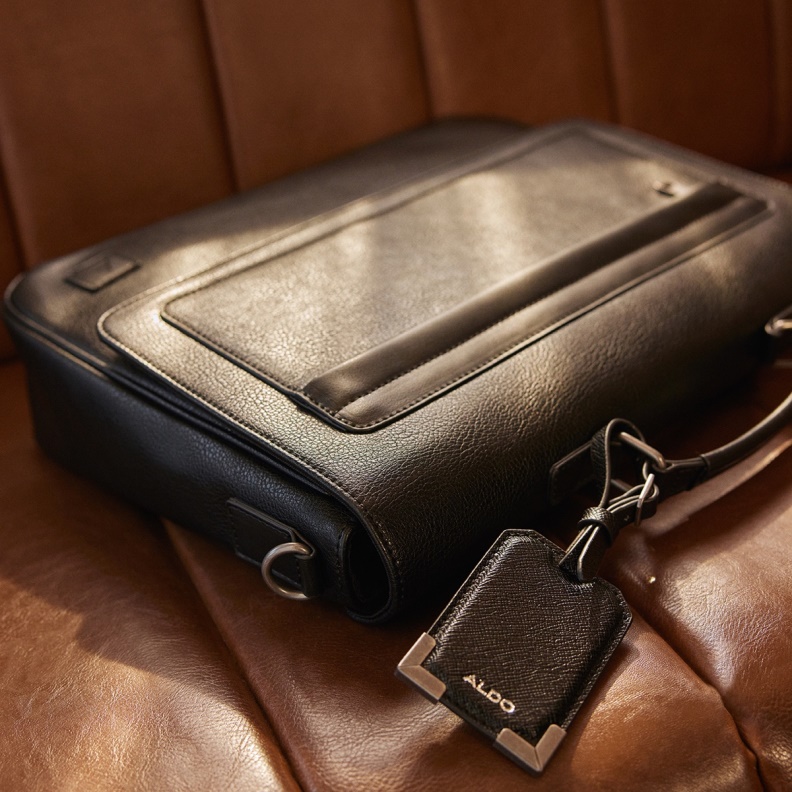 Sold Out Bemini Messenger Bag Fashion Black Aldo