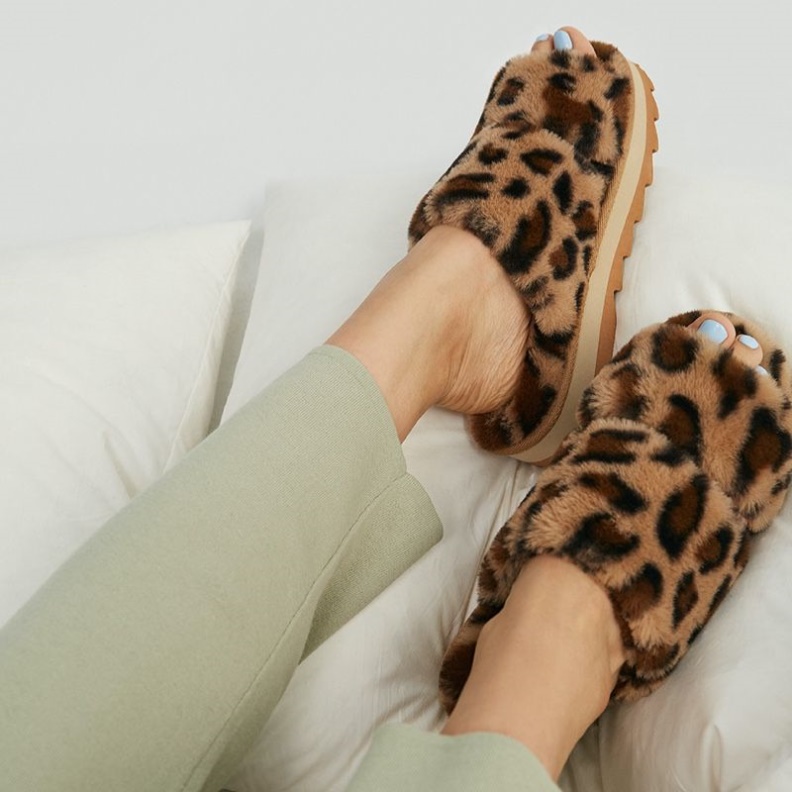 Braune Gaismas Aldo Mode