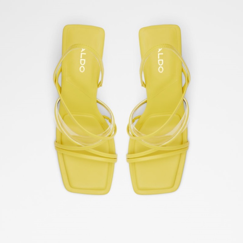 Jennifer Aldo Mode Hellgrün