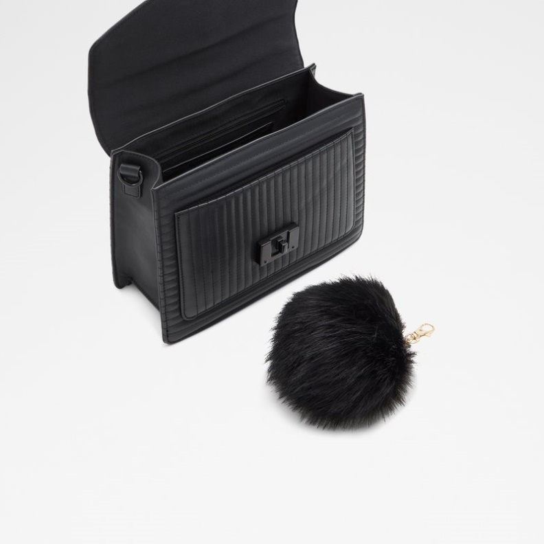 Jerilini Schwarz Aldo Mode