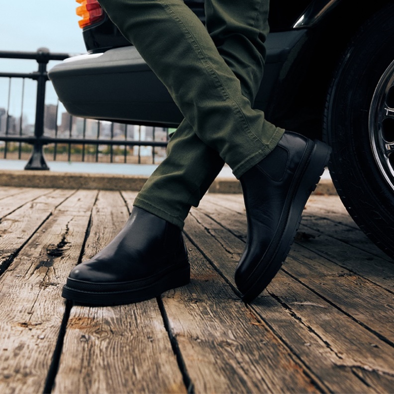 Aldo Schwarz Mode Jiro