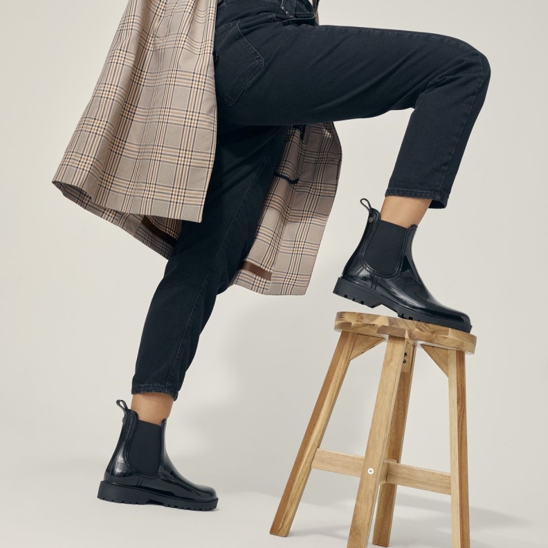 Fashion Black Synthetic Shiny Rain Chelsea Rain Boot Aldo