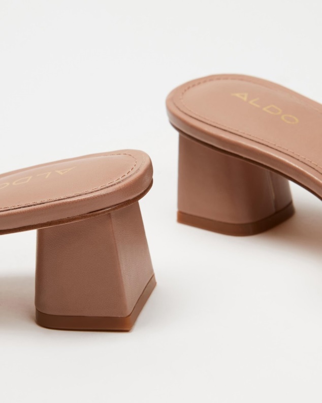 Bone Fashion Aldo Simalia